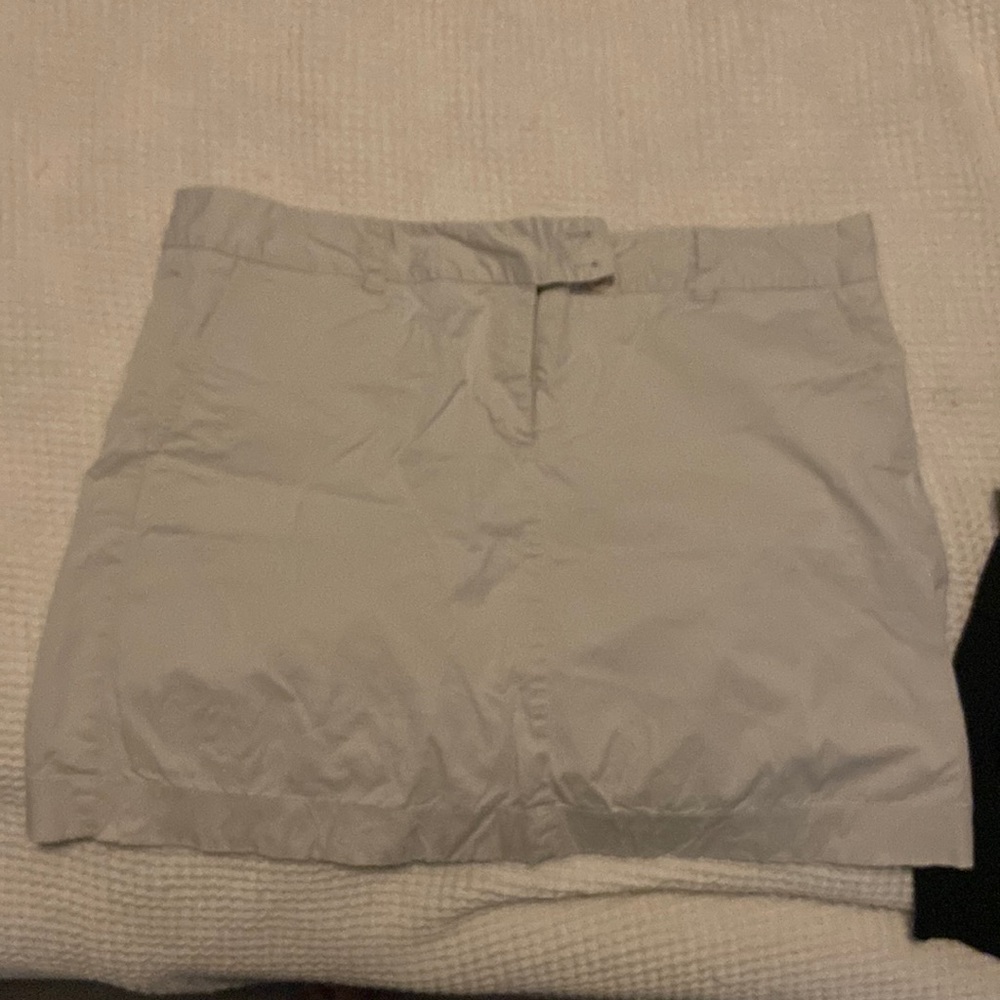 Vineyard vines sz 16 khaki skirt